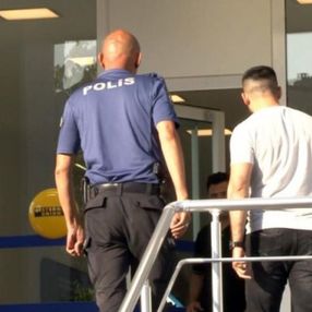 İstanbul Beylikdüzü'nde banka şubesi soyuldu