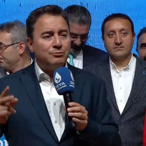 Ali Babacan: Sınır ötesi operasyonlarda tüm partiler bilgilendirilmeli