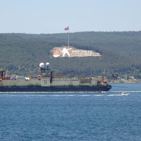 Karadeniz’de doğalgaz için boru serpecek gemi Çanakkale Boğazı’ndan geçti