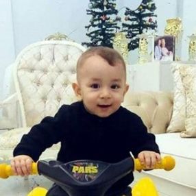Kırklareli'nde balkondan düşen 1 yaşındaki çocuk yaşam savaşını kaybetti