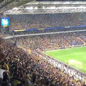 Dinamo Kiev'in golü sonrası Fenerbahçe taraftarından 'Vladimir Putin' tezahüratı