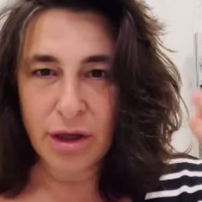 Esra Dermancıoğlu'ndan estetik önerisi