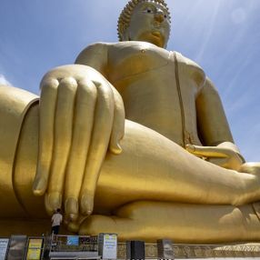 Tayland'ın en büyük Buda heykeli
