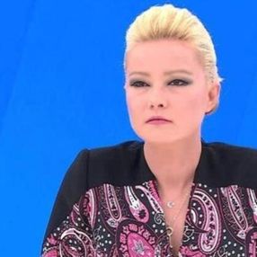 M�ge Anl�, 29 y�l babas�yla g�r��medi