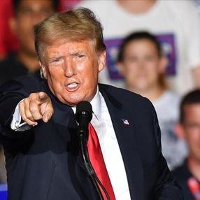 Trump'tan Pelosi'ye: Tayvan'da ne yapıyordun