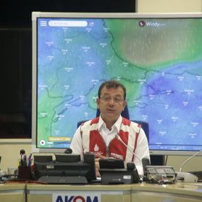 Ekrem İmamoğlu, yağış öncesi AKOM’a gitti