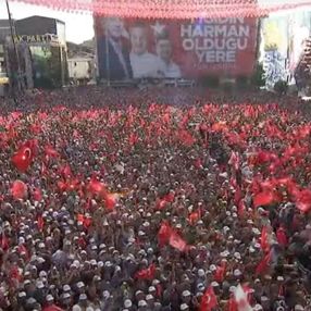 Cumhurbaşkanı Erdoğan'a Çorum'da coşkulu karşılama
