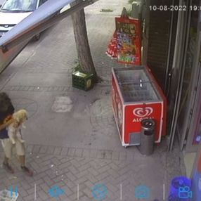 Eskişehir’de bir çocuk köpek çaldı