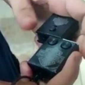 İzmir'de suç kaydı olan şüpheliden garaj anahtarı şeklinde suikast silahı çıktı