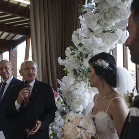 Kemal Kılıçdaroğlu ile Meral Akşener nikah şahidi oldu