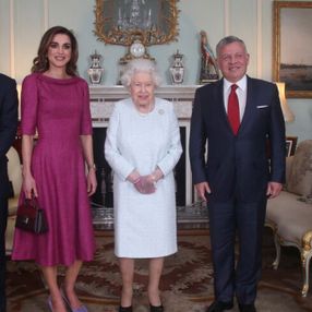 Kraliçe Elizabeth için yas ilan eden Arap ülkeleri