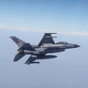 ABD'li Senatör Van Hollen, Türkiye'ye F-16 tedariki için şartlar öne sürdü