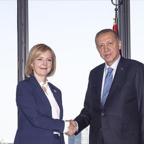 Cumhurbaşkanı Erdoğan, İngiltere Başbakanı Liz Truss ile görüştü