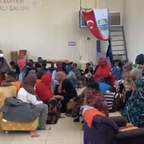 Yunan unsurları, motorunu çıkardıkları bot ile 52 göçmeni ölüme terk etti