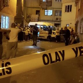 Bursa'da tabanca ile havaya ateş ettiği için kendisini uyaran komşusunu vurdu