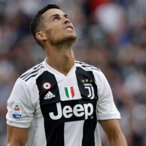 Alex Morgan'dan Ronaldo'ya yolsuzluk göndermesi