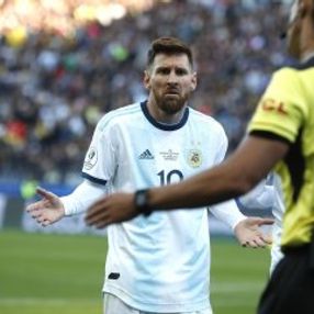Messi'ye 3 ay men cezası