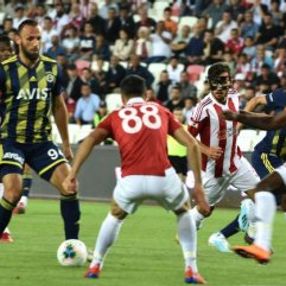 Fenerbahçe'de gündem ön libero