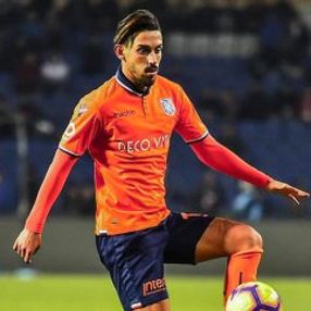 Başakşehir, İrfan Can Kahveci'nin sözleşmesini uzattı