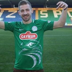 Fenerbahçe'nin gündemi Rizeli sol bek