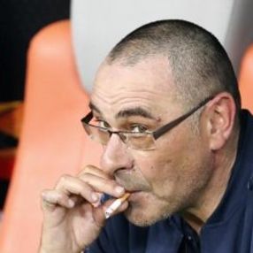 Juventus'tan Sarri'ye 'Sigarayı bırak' uyarısı