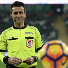 Suat Arslanboğa'nın hakemliği bitti