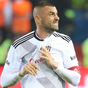 Burak Yılmaz derbide oynayamayacak