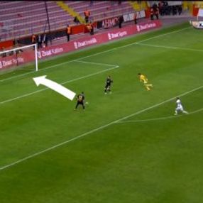 Kayserisporlu futbolcular boş kaleye gol atamadı