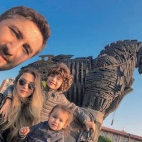Sabri Sarıoğlu Çanakkale'de tatilde