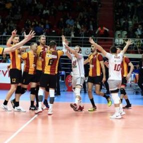 File derbisinde Galatasaray, Fenerbahçe'ye set vermedi