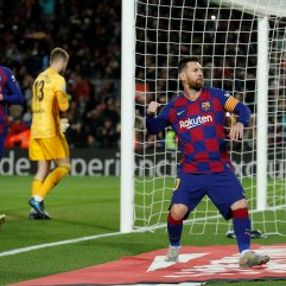 Messi bir maçta iki frikik golü attı