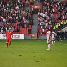 Samsunspor-Hacettepe maçında saygı duruşu yapıldı