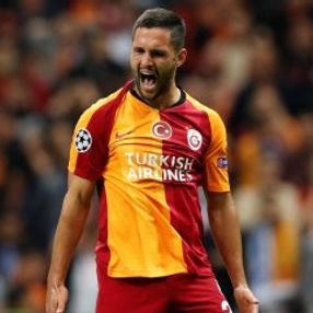 Andone'nin bağlarında yırtık var