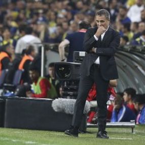 Ersun Yanal'ın geleceği şampiyonluğa bağlı
