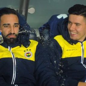 Adil Rami yine kulübede
