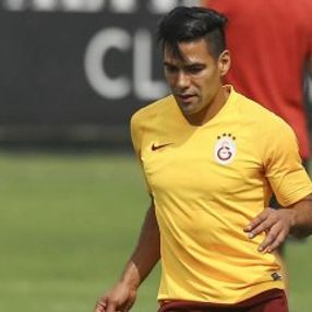 Falcao, aylar sonra maça çıktı