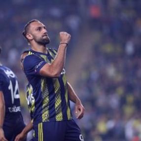 Vedat Muriç'i izlemeye gelen takımlar