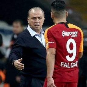 Falcao: Çıkar beni hocam