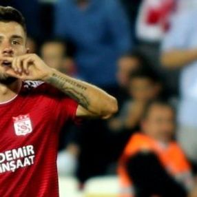 Galatasaray Emre Kılınç'la anlaştı