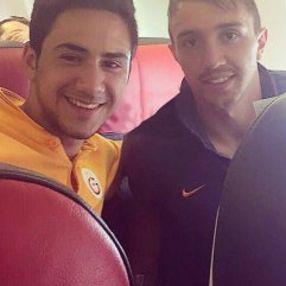 Gökhan Çıra ile Muslera'nın fotoğrafı