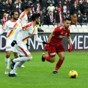 Sivasspor tek golle 3 puanı aldı
