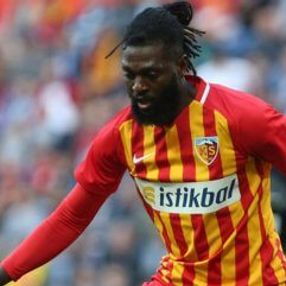 Adebayor Beşiktaş'ta oynamak istiyor