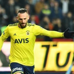 Vedat Muriç: Bilerek yapmak istesem formayı çıkarırdım