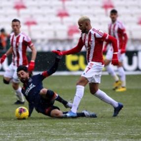 Sivasspor yine puan kaybetti