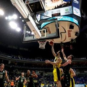 Fenerbahçe Beko, Türkiye Kupası'nda yarı finale çıktı