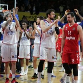 Anadolu Efes, Avrupa'da seriyi 10 maça çıkardı
