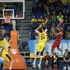 Galatasaray, Fenerbahçe Beko deplasmanından galip ayrıldı