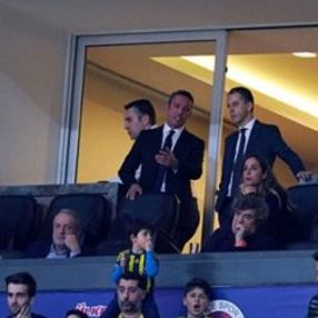 Fenerbahçeli taraftarlar Ali Koç'a tepki gösterdi