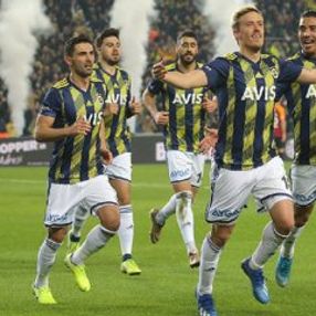 Fenerbahçe, Antalya'dan 1 puanla döndü