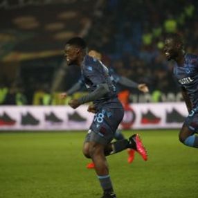 Trabzonspor, Ç.Rizespor'a 5 attı